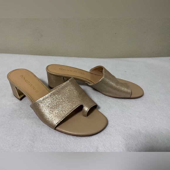 Donald Pliner Melrose Vintage Metallic Low Heels Platino size 8 - Picture 3 of 11